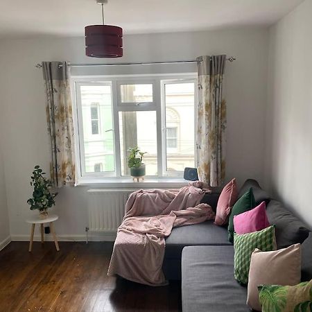 Brighton New Apartment Free Parking Sleeps 6 מראה חיצוני תמונה